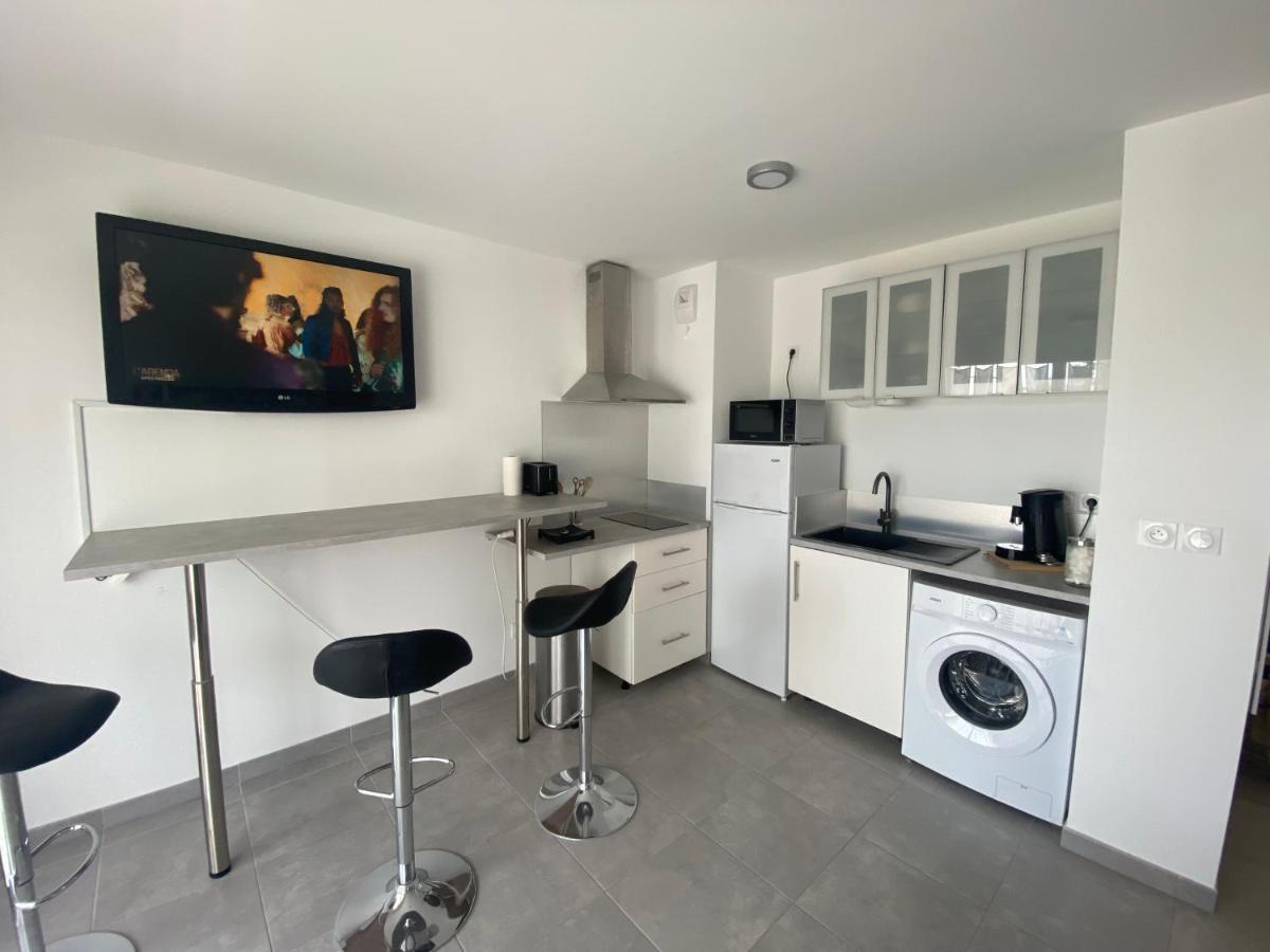 Appartement Type 2 Neuf +Grande Terrasse Le Lavandou Esterno foto
