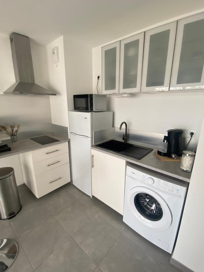 Appartement Type 2 Neuf +Grande Terrasse Le Lavandou Esterno foto